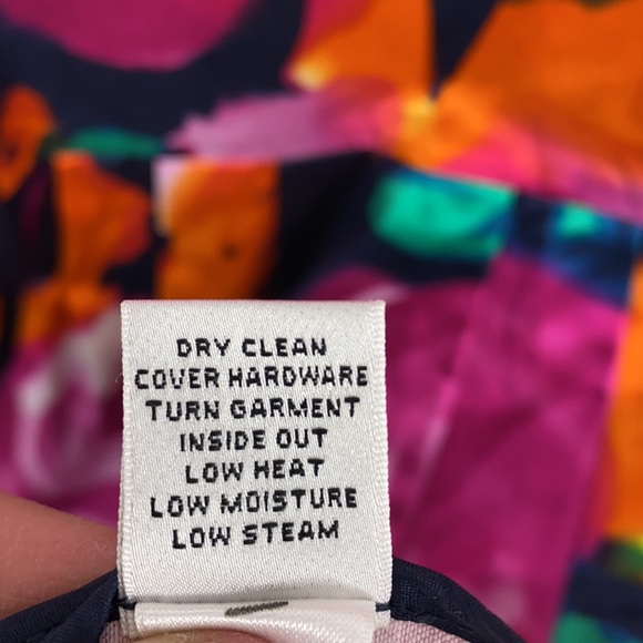 St. John Floral Sheath Dress - Picture 11 of 11